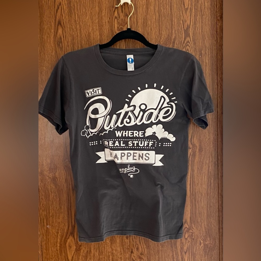 Woot T-shirt.  Size small. Color Asphalt artist bootsboots.  Made in USA